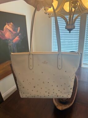 Coach City Zip Tote Bag with Stars USED